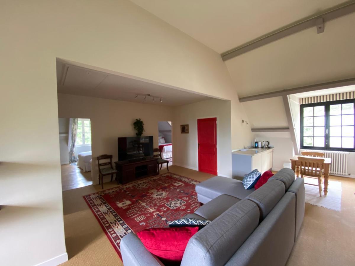 Manoir Et Appartements Avec Piscine Au Domaine De Bize Mirepoix 미르포아 외부 사진