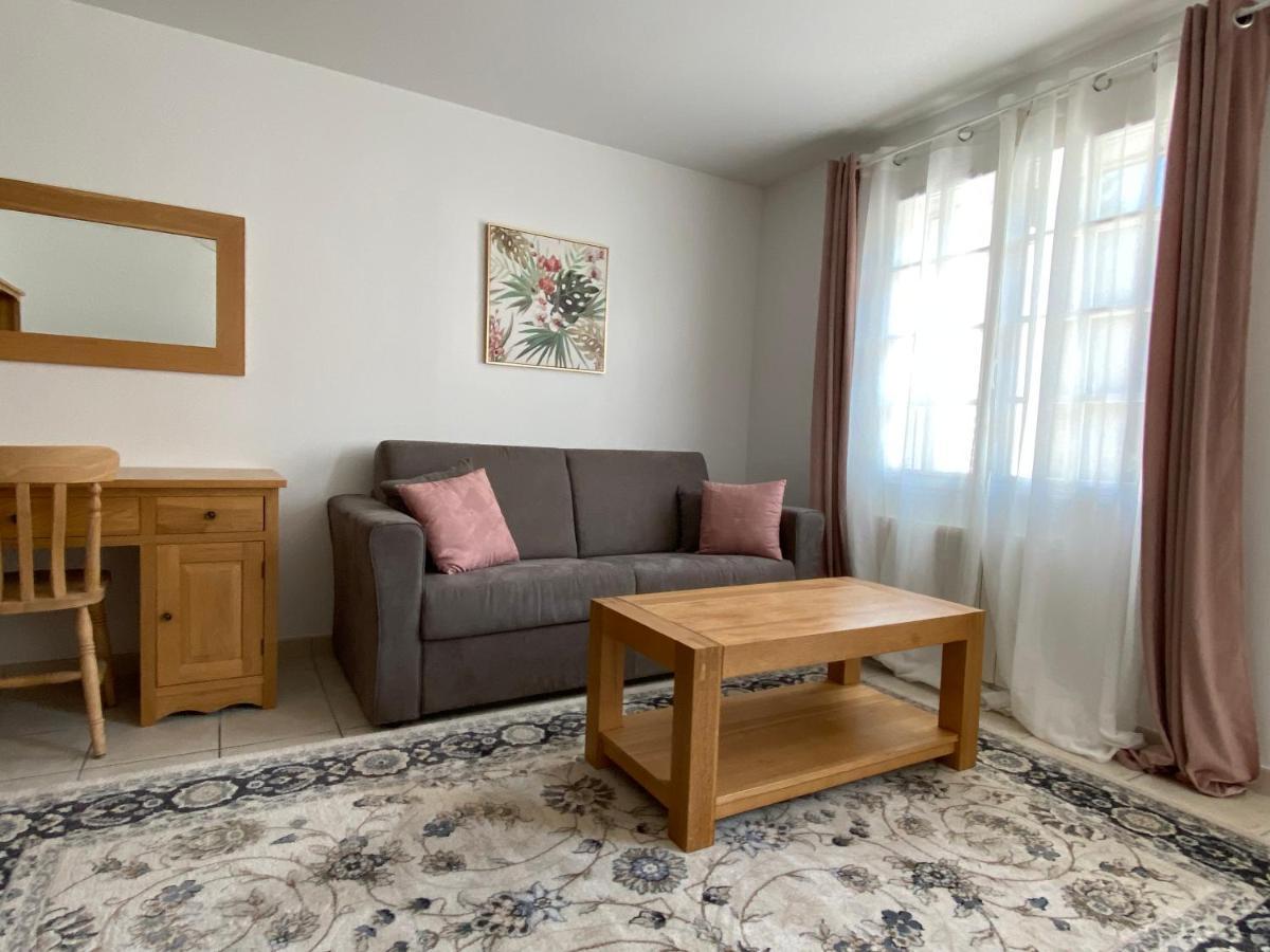 Manoir Et Appartements Avec Piscine Au Domaine De Bize Mirepoix 미르포아 외부 사진
