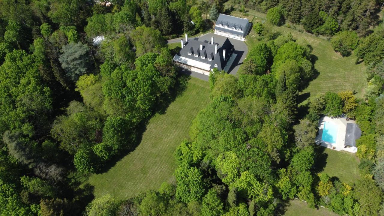 Manoir Et Appartements Avec Piscine Au Domaine De Bize Mirepoix 미르포아 외부 사진
