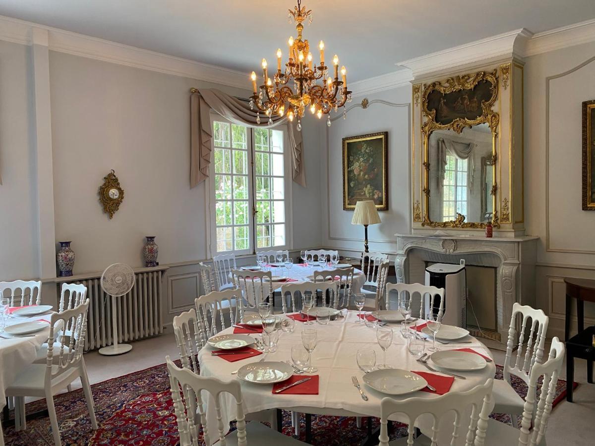 Manoir Et Appartements Avec Piscine Au Domaine De Bize Mirepoix 미르포아 외부 사진